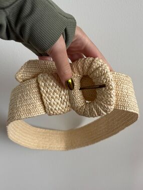 Anthropologie Straw Circle Buckle Belt